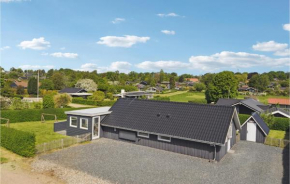 Gorgeous Home In Hejls With Wifi